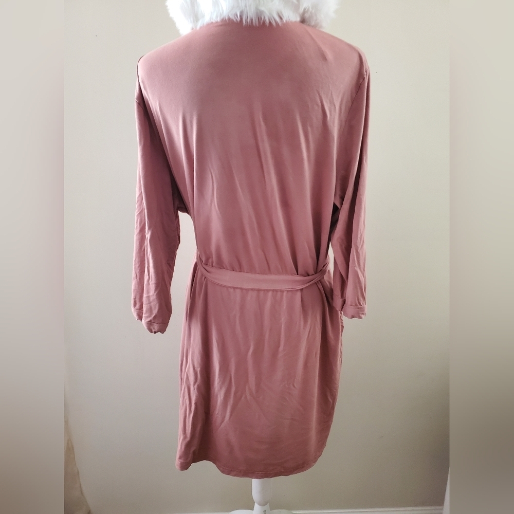 💎$3 WITH BUNDLE💎 Mauve Women's Robe *FLAWS - Picture 12 of 15
